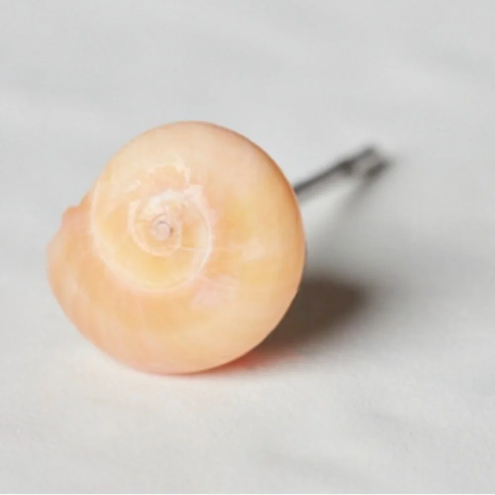 HP! Free People shell earrings. Brand new!